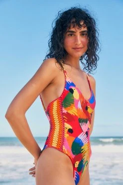 FARM RIO MACAW PARTY ONE PIECE 7 FARM RIO MACAW PARTY ONE PIECE