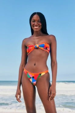 FARM RIO New In MACAW PARTY BIKINI BOTTOM