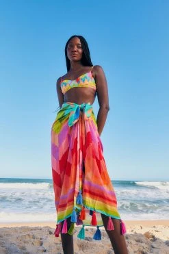 FARM Rio shop 20 FARM RIO Swimwear Light Chevron Sarong