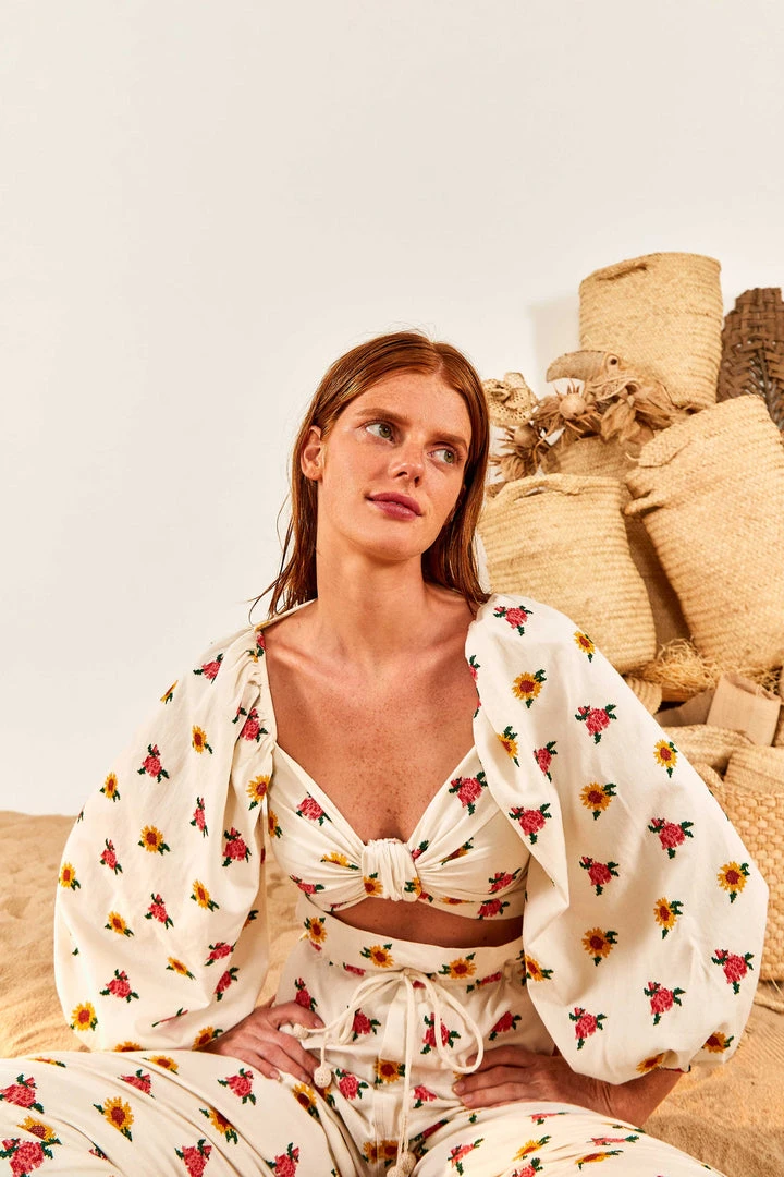 FARM RIO Mixed Cross Stitch Flowers Crop Top New In 1 FARM RIO Mixed Cross Stitch Flowers Crop Top New In