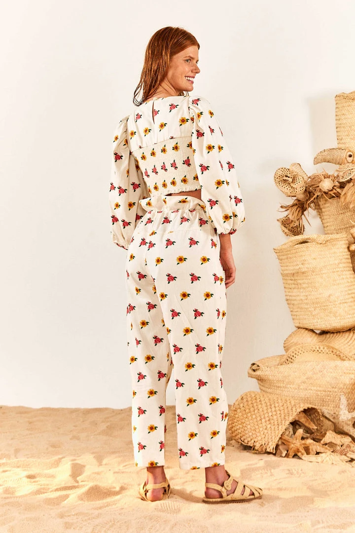 FARM RIO Mixed Cross Stitch Flowers Crop Top New In 2 FARM RIO Mixed Cross Stitch Flowers Crop Top New In