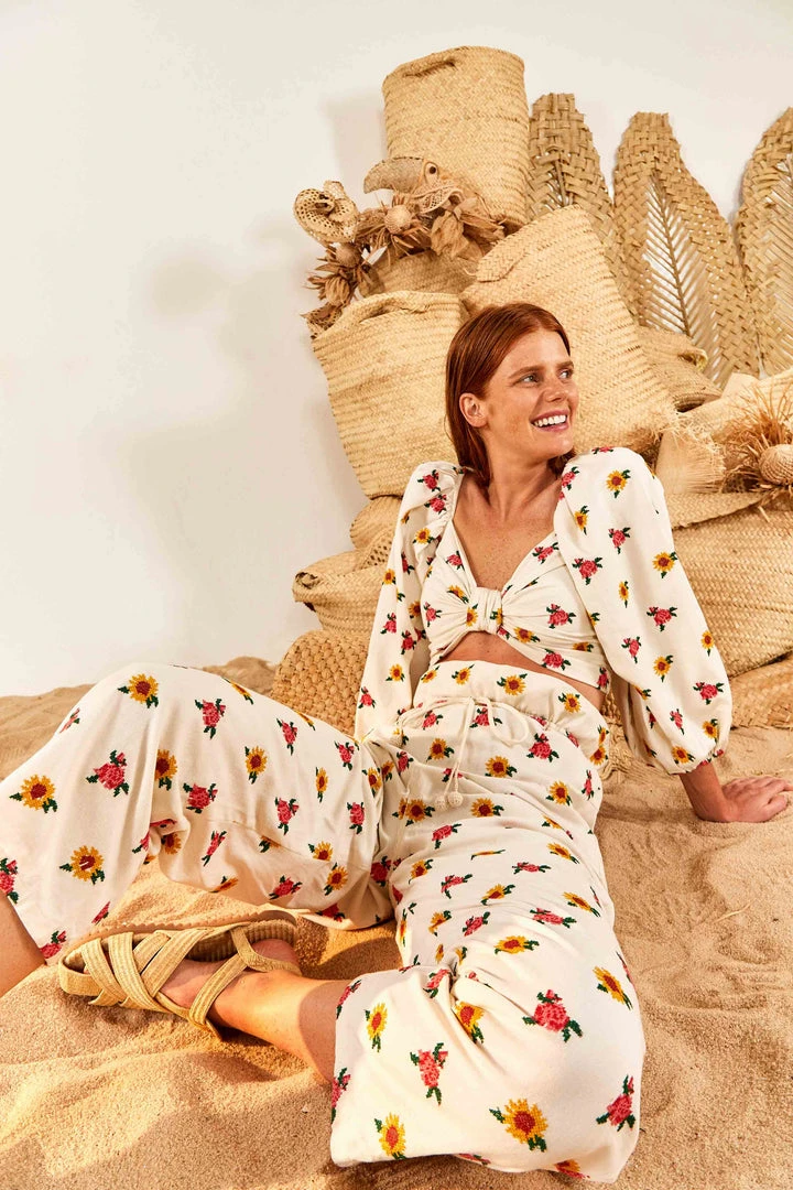 FARM RIO Mixed Cross Stitch Flowers Pants New In 3 FARM RIO Mixed Cross Stitch Flowers Pants New In