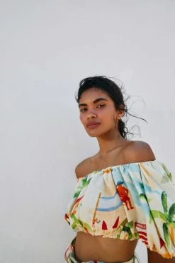 FARM RIO Copacabana Off-Shoulder Crop Top