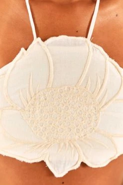 FARM RIO New In White Flower Crop Top 10 FARM RIO New In White Flower Crop Top