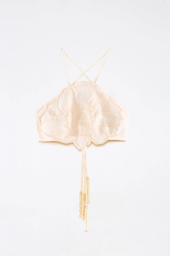 FARM RIO New In White Flower Crop Top 6 FARM RIO New In White Flower Crop Top