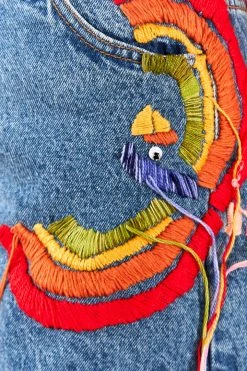 FARM RIO New In Colorful Birds Denim Shorts 4 FARM RIO New In Colorful Birds Denim Shorts