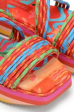 FARM RIO New In TROPICAL PLATFORM SANDAL 7 FARM RIO New In TROPICAL PLATFORM SANDAL