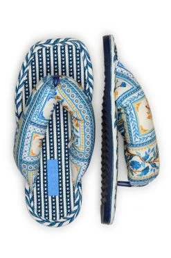 FARM RIO NAVY PUFFY FLIP FLOP New In 6 FARM RIO NAVY PUFFY FLIP FLOP New In