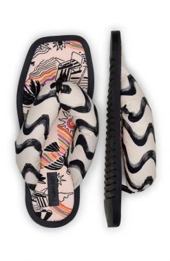 FARM RIO Stripes Puffy Flip Flop Accessories
