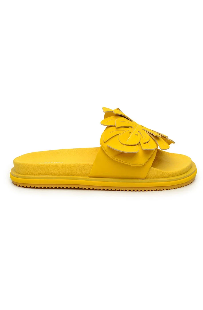FARM RIO Yellow Monstera Anatomic Slide Sandal 3 FARM RIO Yellow Monstera Anatomic Slide Sandal