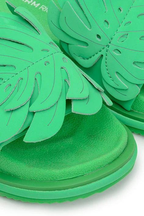 FARM RIO New In GREEN MONSTERA ANATOMIC SLIDE SANDAL 4 FARM RIO New In GREEN MONSTERA ANATOMIC SLIDE SANDAL