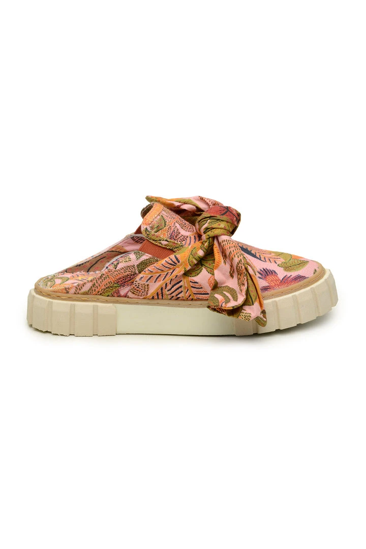 FARM RIO New In SUMMER DREAM MULE SNEAKER WITH BOW 4 FARM RIO New In SUMMER DREAM MULE SNEAKER WITH BOW