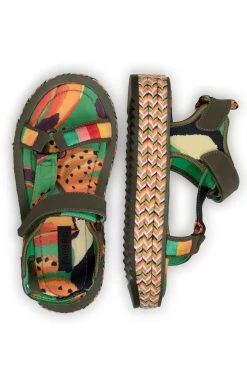 FARM RIO New In GREEN TOUCANS FLATFORM RAFFIA VELCRO SANDAL 6 FARM RIO New In GREEN TOUCANS FLATFORM RAFFIA VELCRO SANDAL