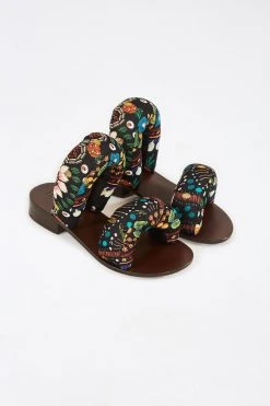 FARM Rio shop 16 FARM RIO TROPICAL SHINE ROOM PILLOW SANDALS